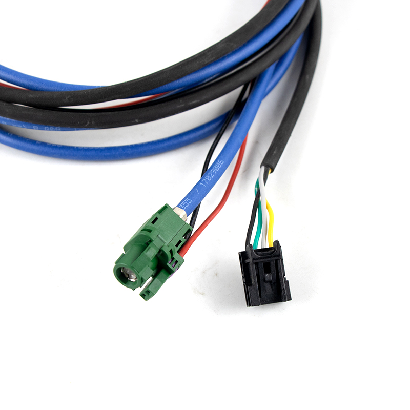 Interruptor multimedia AUX USB - Mdi Cable reseña y precio